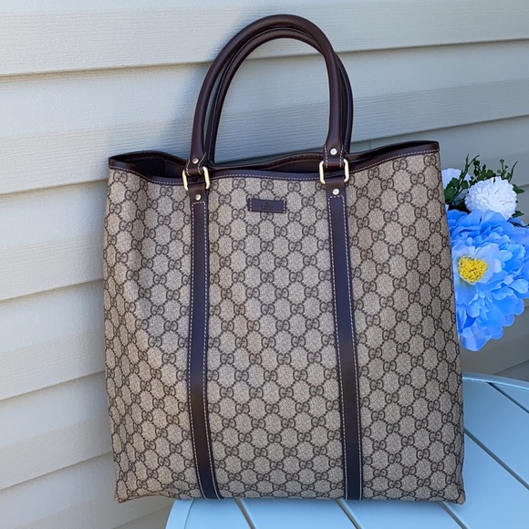 Authentic Gucci tote - Picture 2 of 16